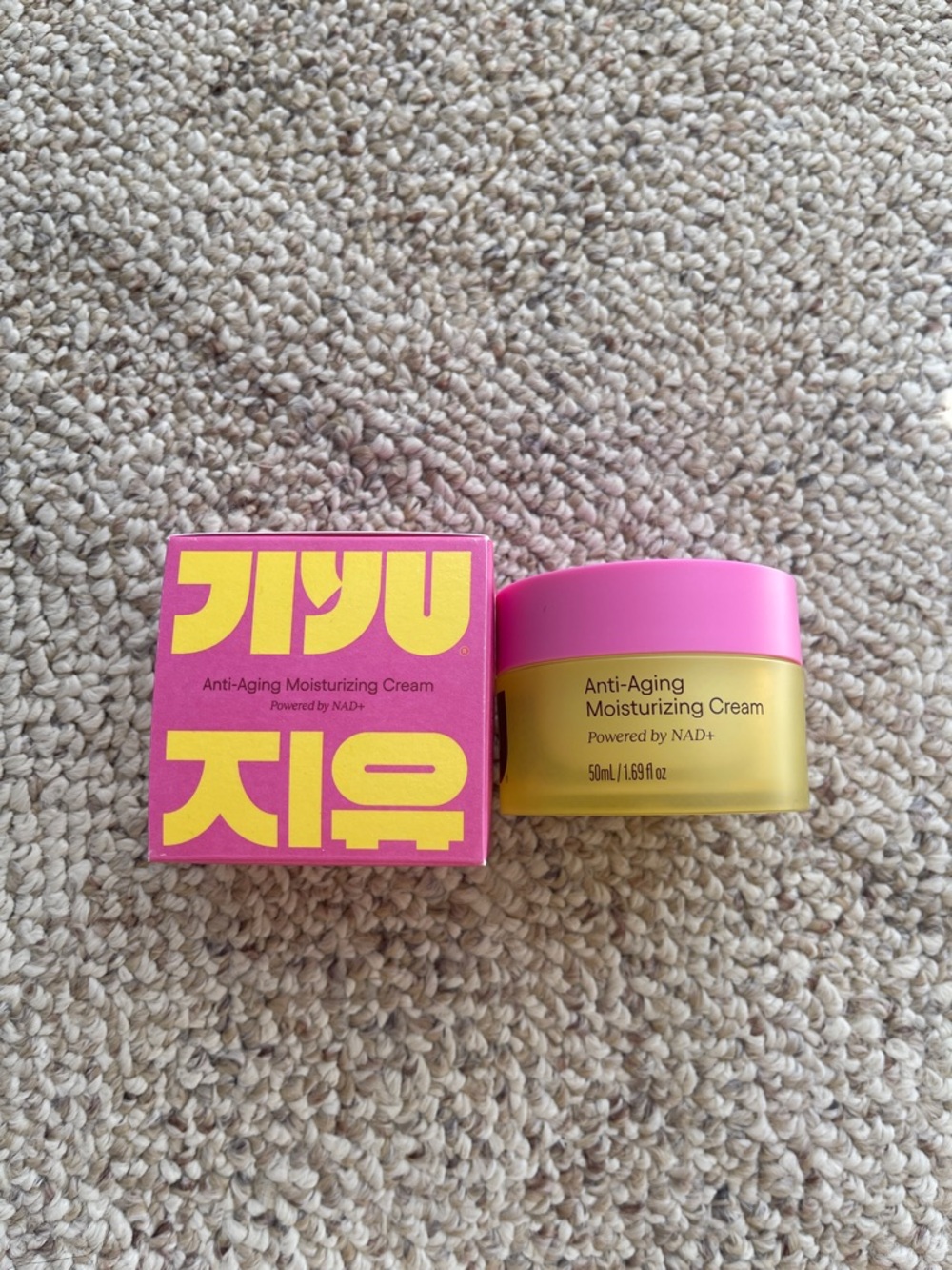 Anti-Aging Moisturizing Cream — Pink & Yellow Jar